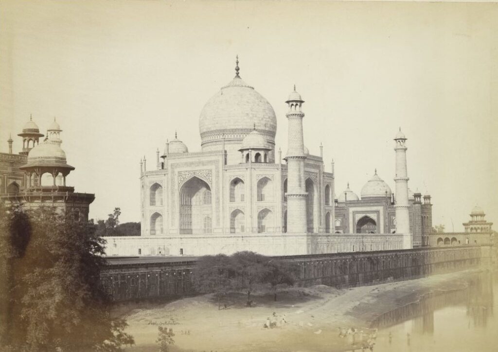 vintage photo of the Taj Mahal cultural symbol of India